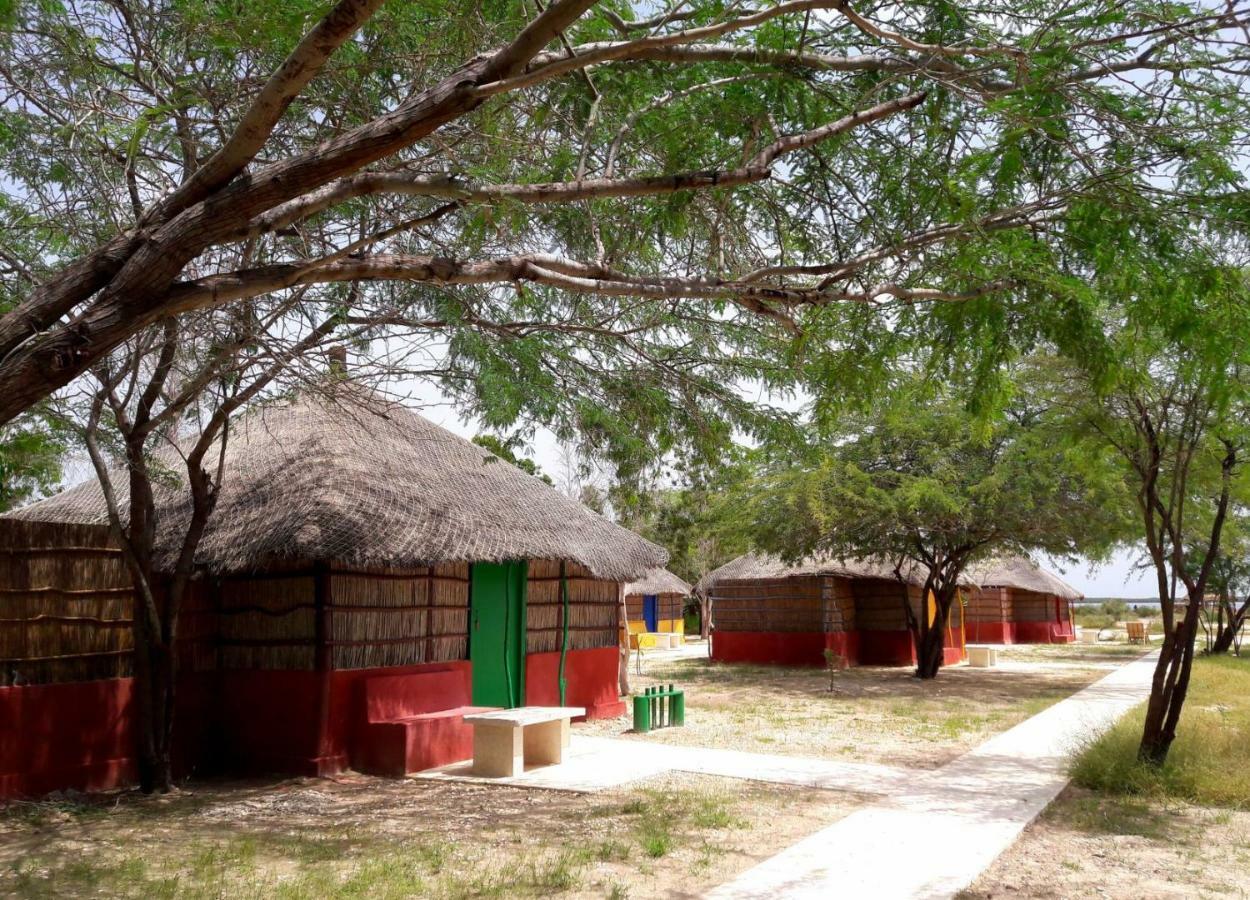 Campement Hakuna Lodge Mar Lodj 外观 照片